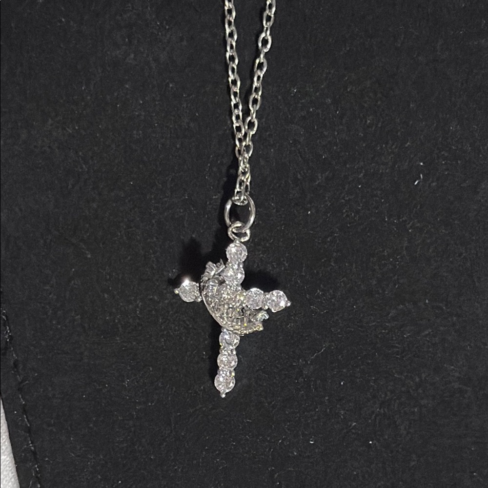 Elegant Silver Cross Pendant Necklace